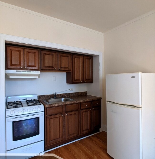 Photo - 3335 W Diversey Ave Unit 203