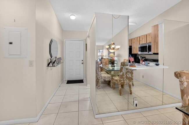 Photo - 8697 Sunbird Pl