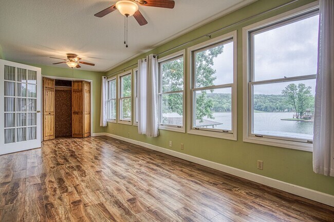 Photo - 3 Bedroom, 2 Bath townhome with lake front...