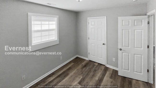 Photo - 3 Bed, 2 Bath Home with Off-Street Parking / Pet-Friendly / Vouchers Accepted / Available Now!