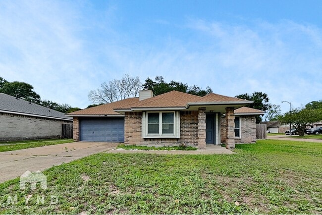 Building Photo - 10002 Green Valley Ln