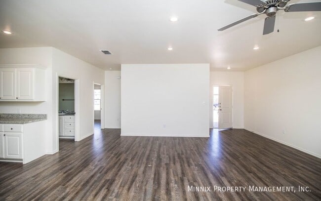 Photo - 6916 21st. St.