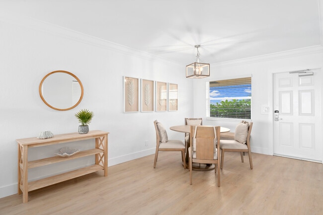 Photo - The Palm Beach Resort & Beach Club