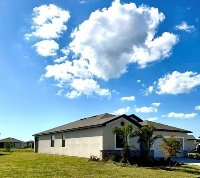 Photo - 1553 Saddlewood Cir