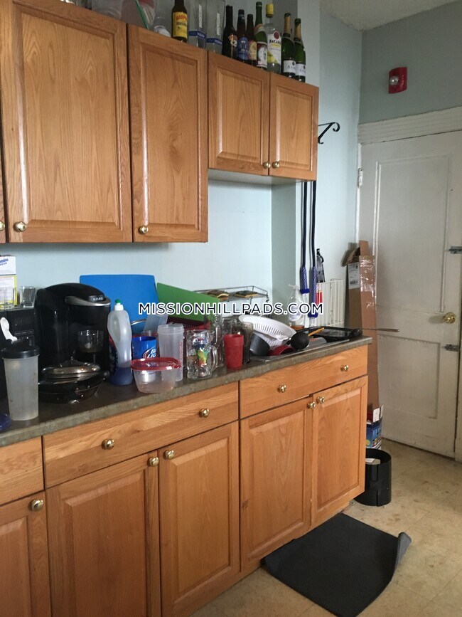 Photo - 887 Huntington Ave Apartment Unit 2