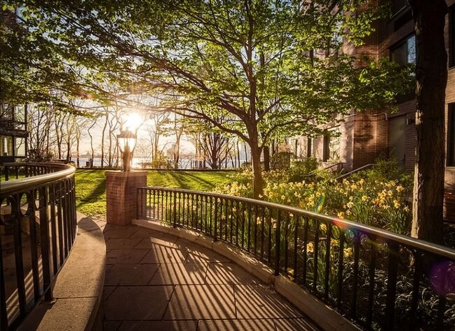 Photo - 70 Battery Pl Unidad 410