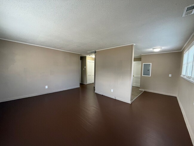 Photo - Nice 2 bedroom, 1 bath Duplex located in New River