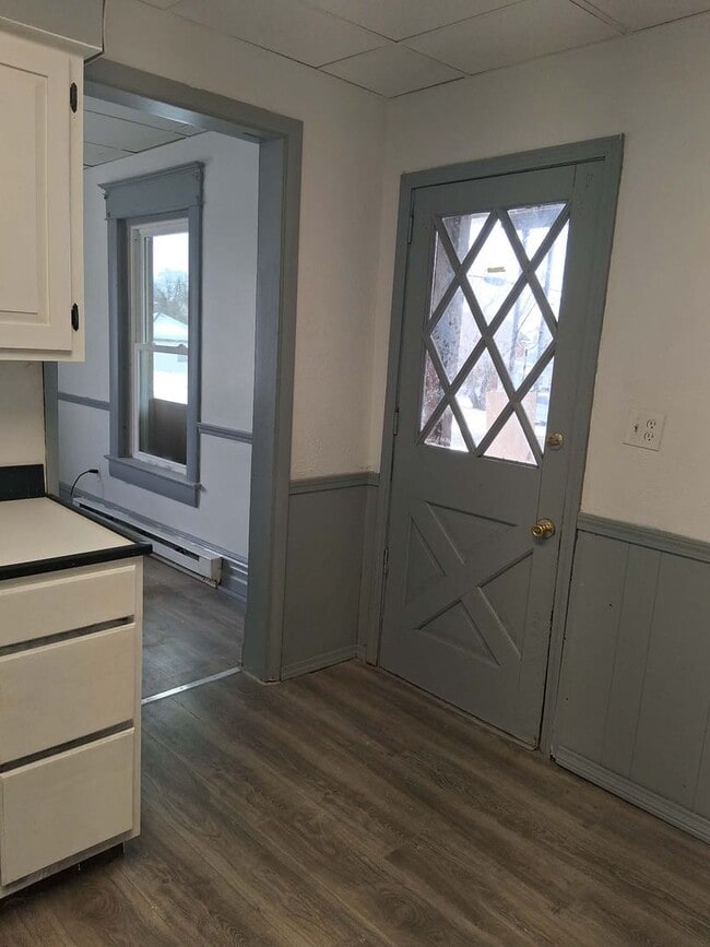 Photo - 2 Bedroom 1 Bath Renovated Apartment Unit 1