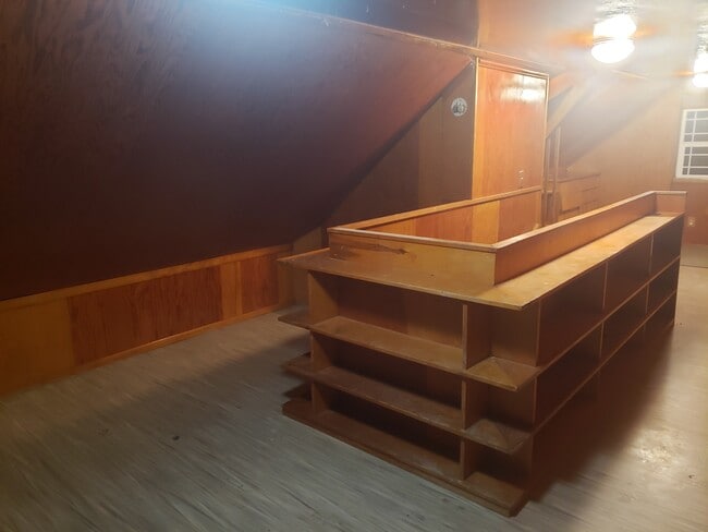 Photo - 225 S Bailey St