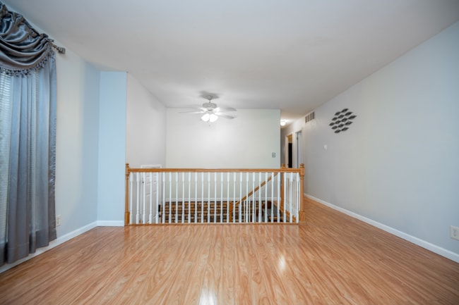 Photo - 3819 W Warwick Dr