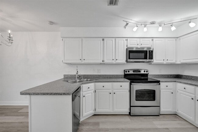 Building Photo - 11652 NW 19th Dr Rental