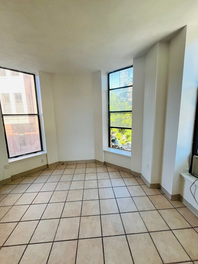 Photo - 556 Columbus Ave Unit 2R