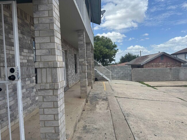 Photo - 2816 Chestnut St Unidad 3