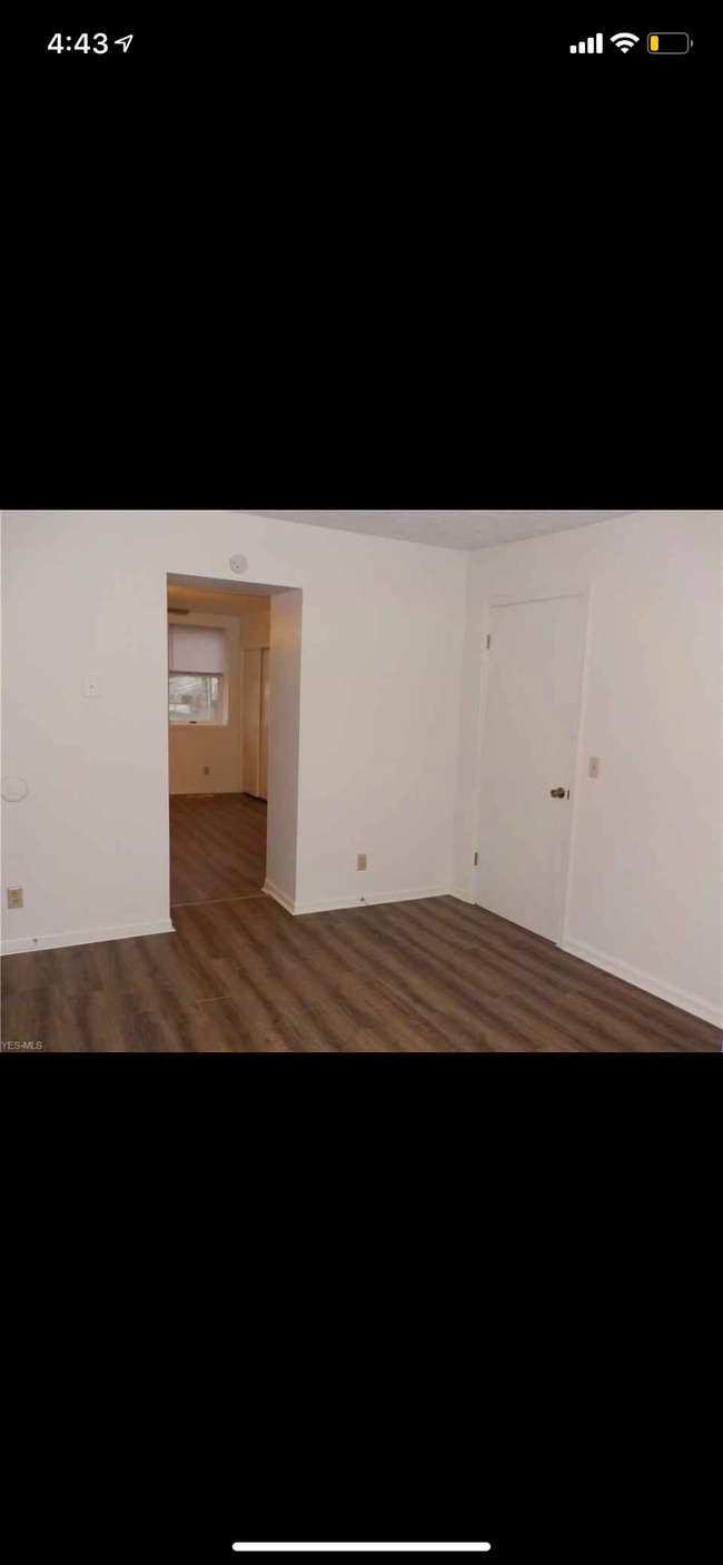 Photo - 1205 1/2 Pershing Rd