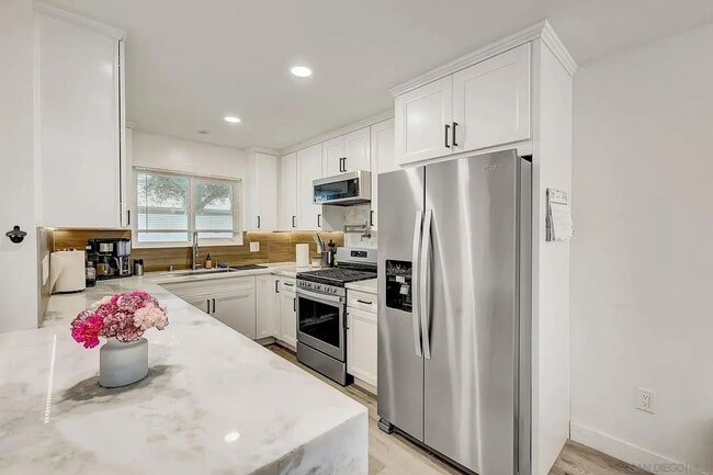 Photo - 2BD/2BA Condo in the heart of Escondido - ...