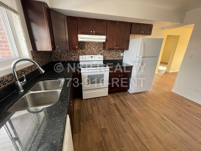 Photo - 1412 Carol St Unidad C