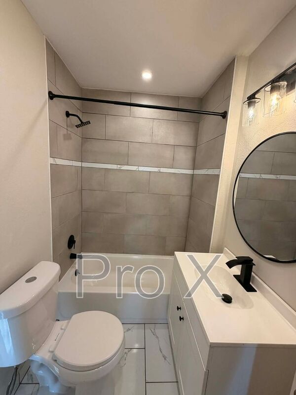 Photo - 2116 S Moffet Ave