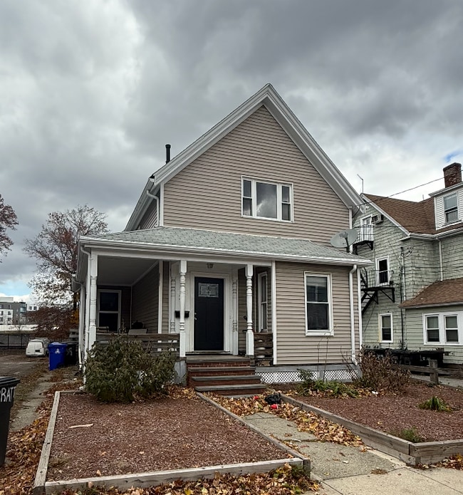 Building Photo - 36 Pratt St Unit 1