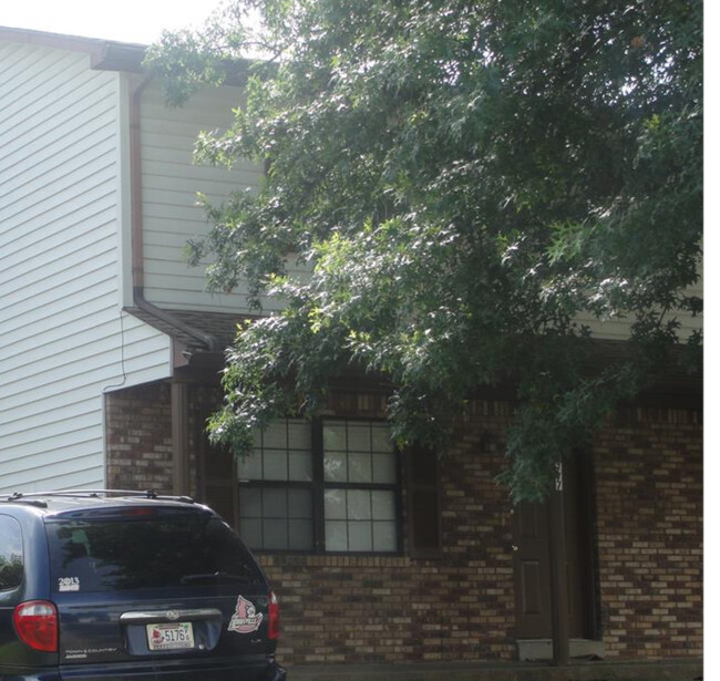 Photo - 777 Brian Ct Townhome