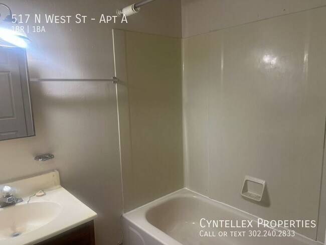 Photo - 517 N West St Unit Apt A