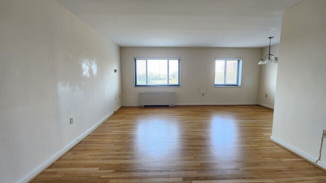 Photo - Utilities Included! Parking! Near Pentagon City Metro! Unit 701