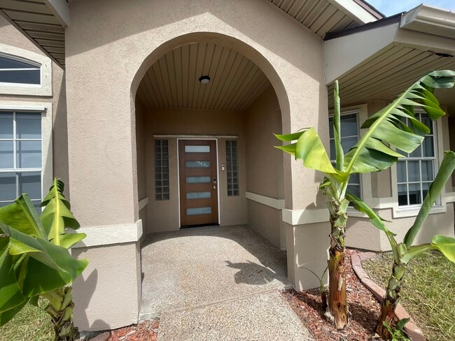 Photo - 15829 Vincent Dr
