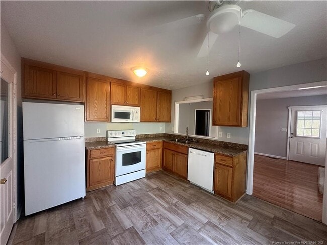 Photo - 9598 Holbrook Ln