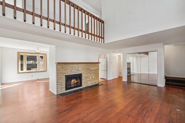 Photo - 1200 S Monaco Street Pky