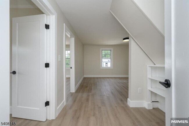 Photo - 35 Amsterdam Ave