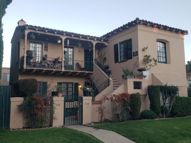 Photo - Doheny Unit 1114 1/2