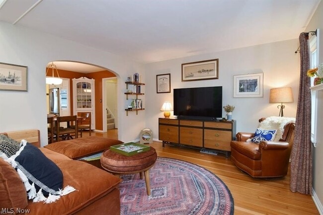 Photo - 2658 Canterbury Rd