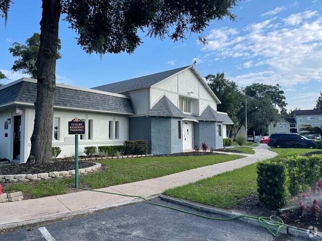 Building Photo - Cielo at Normandy Rental