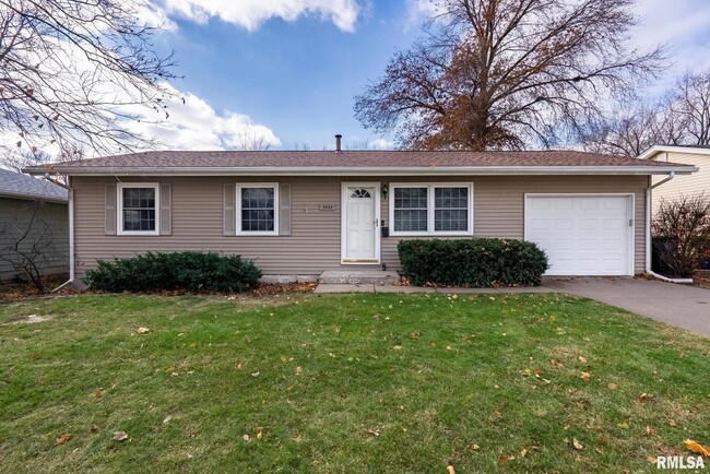 College Avenue - College Avenue House