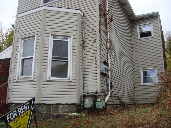 Building Photo - 282-BLD Unit 1