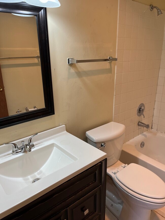 Photo - 2 Villa Verde Dr Unit 104