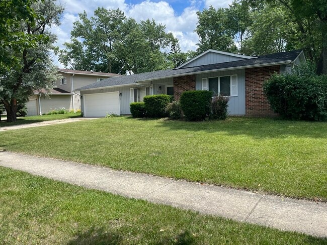 Building Photo - 517 Hingham Ln Rental