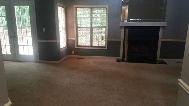 Photo - Cobb Place Manor