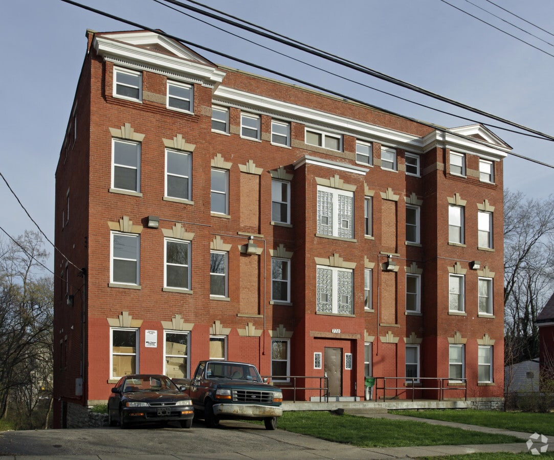 Photo - 768 Ridgeway Ave