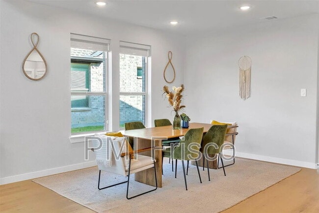 Photo - 6105 Poolside Way