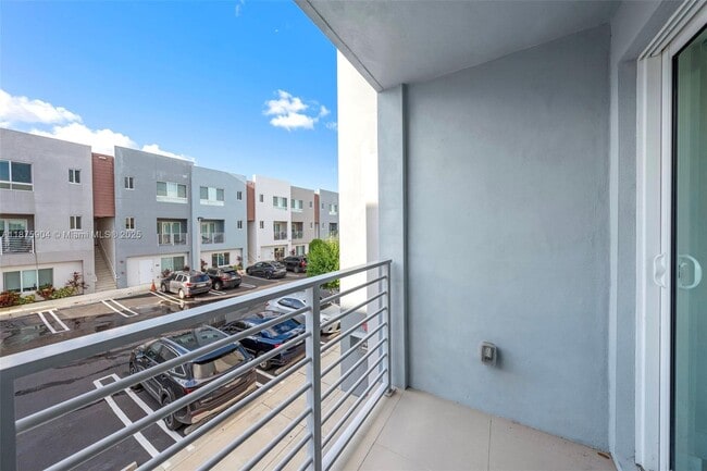 Photo - 2555 NE 193rd St Unit 2201