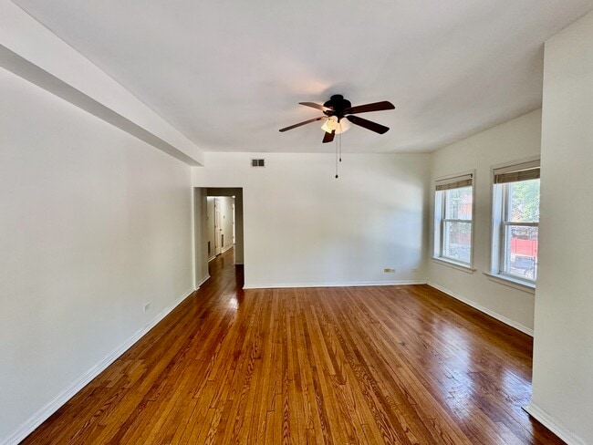 Photo - 6042 N Kenmore Ave Unit 1