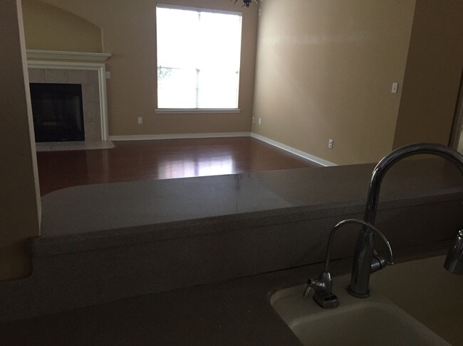 Photo - 8004 Laurel Hill Dr