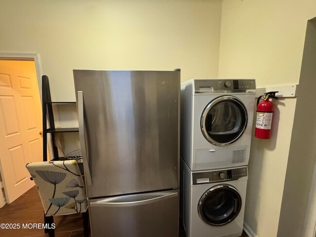 Photo - 124 Lincoln Ave Unit 4