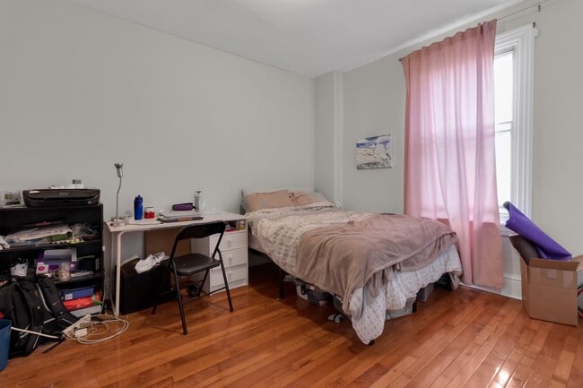 Photo - 75 Rideau St Unit 2