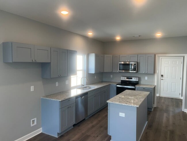 Photo - 3 Bed 3 Bath Home
