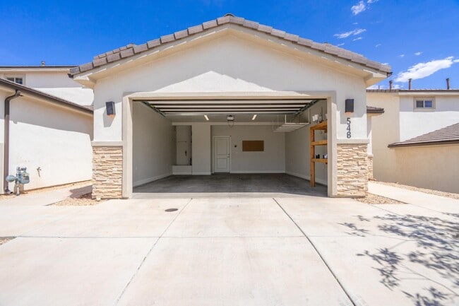 Photo - 548 N 550 W