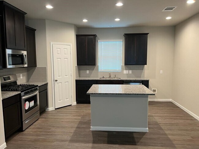 22647 Rosy Hts Trl