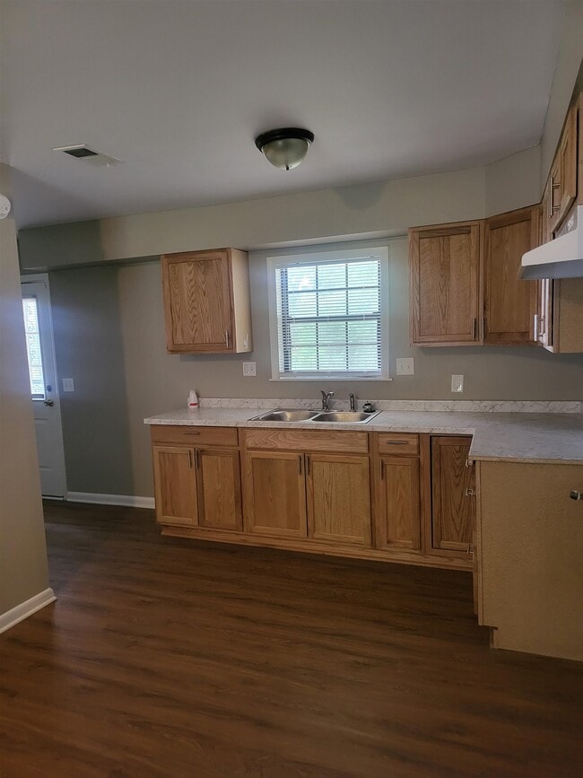 Photo - 1769 Capri Rd