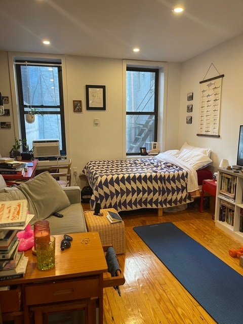 Photo - 203 Chrystie Street