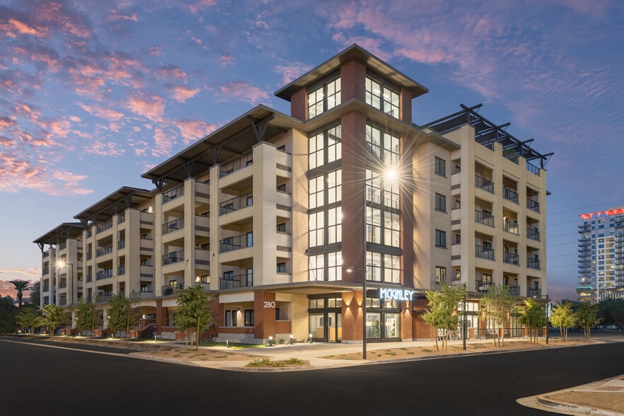 The McKinley | Building Entace